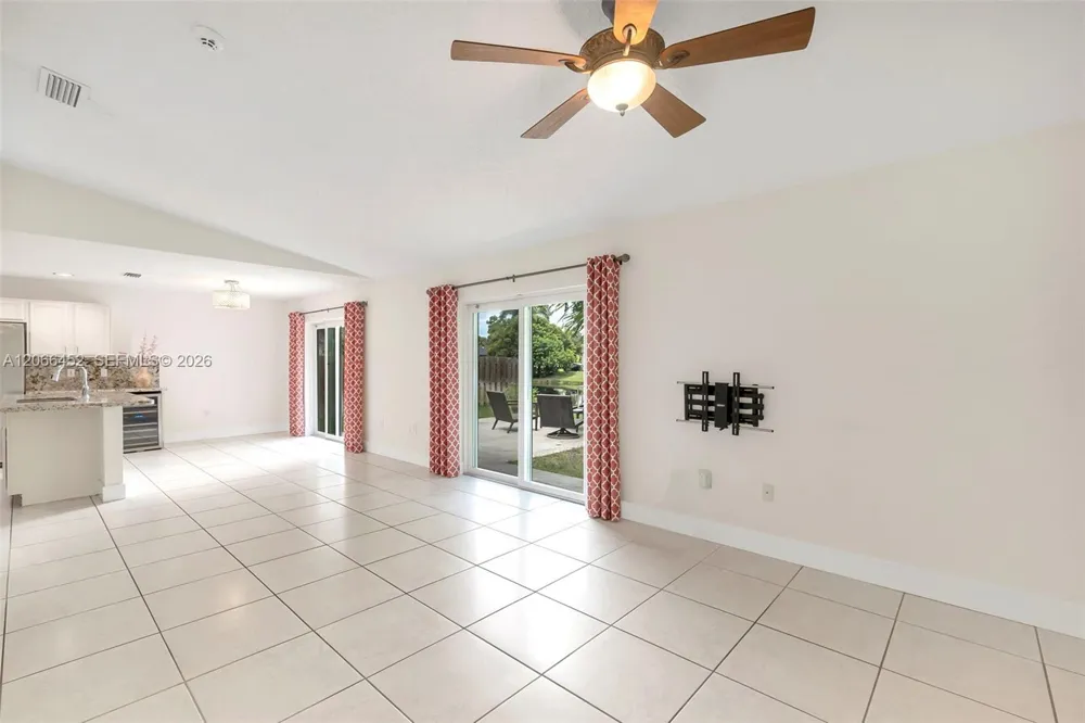 16850 Crestview Ln Weston, FL 33326