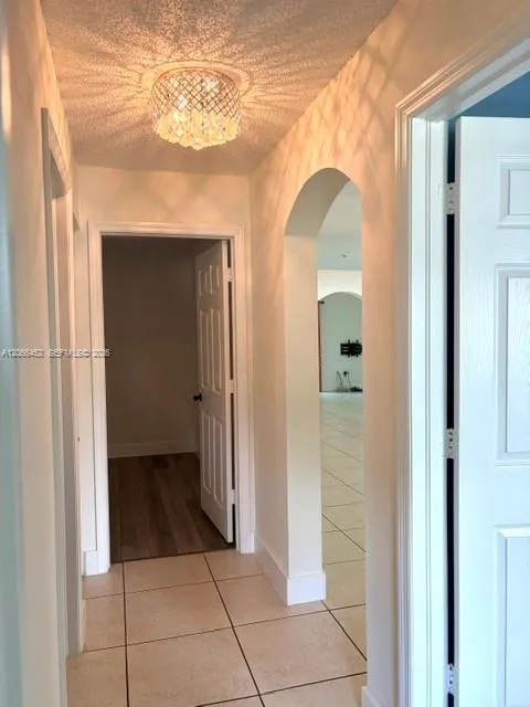 16850 Crestview Ln Weston, FL 33326