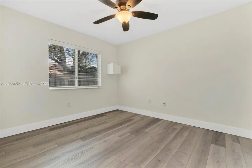 16850 Crestview Ln Weston, FL 33326