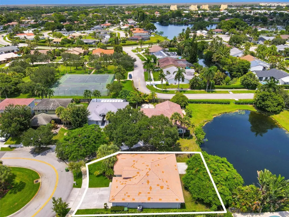 16850 Crestview Ln Weston, FL 33326