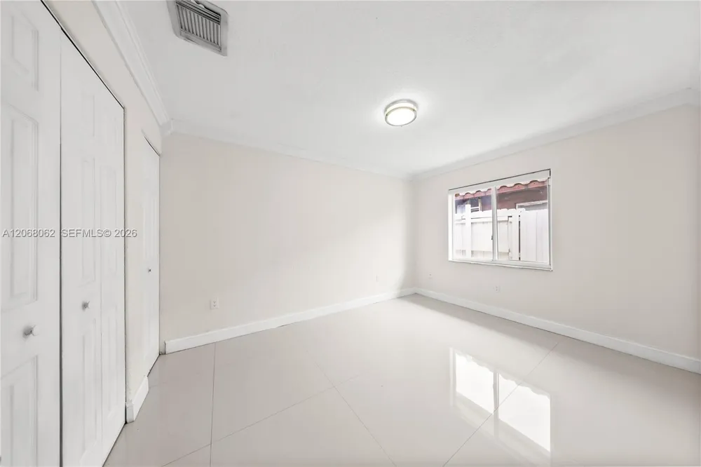 10033 NW 126th Ter Hialeah Gardens, FL 33018