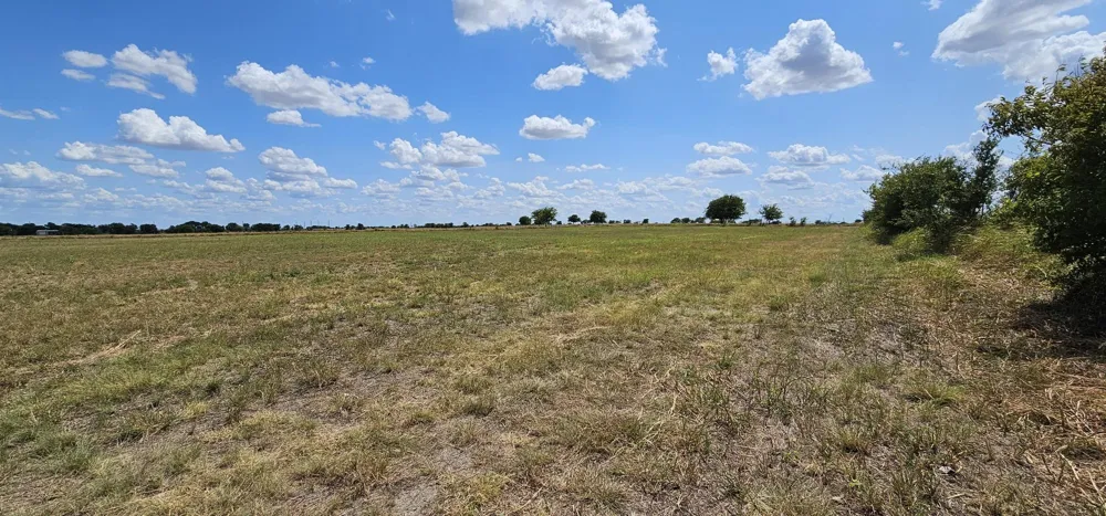553 Hcr 3110 Abbott, TX 76621