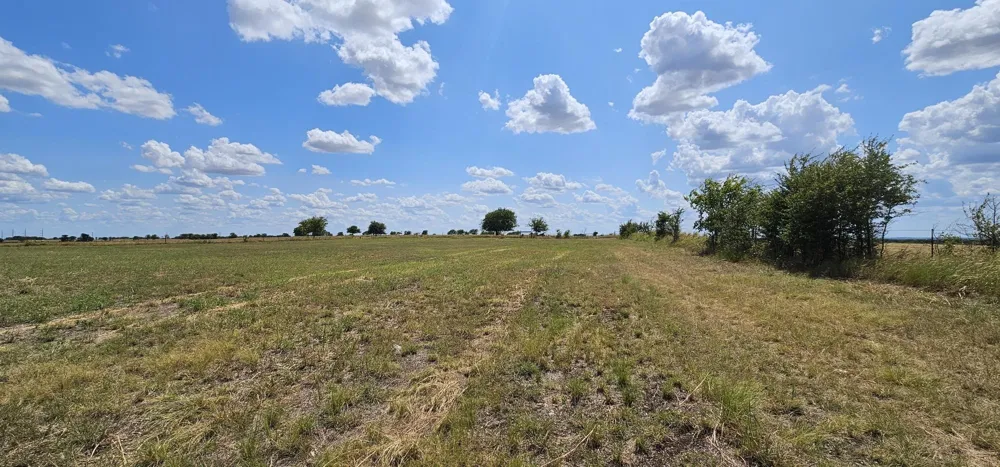 553 Hcr 3110 Abbott, TX 76621