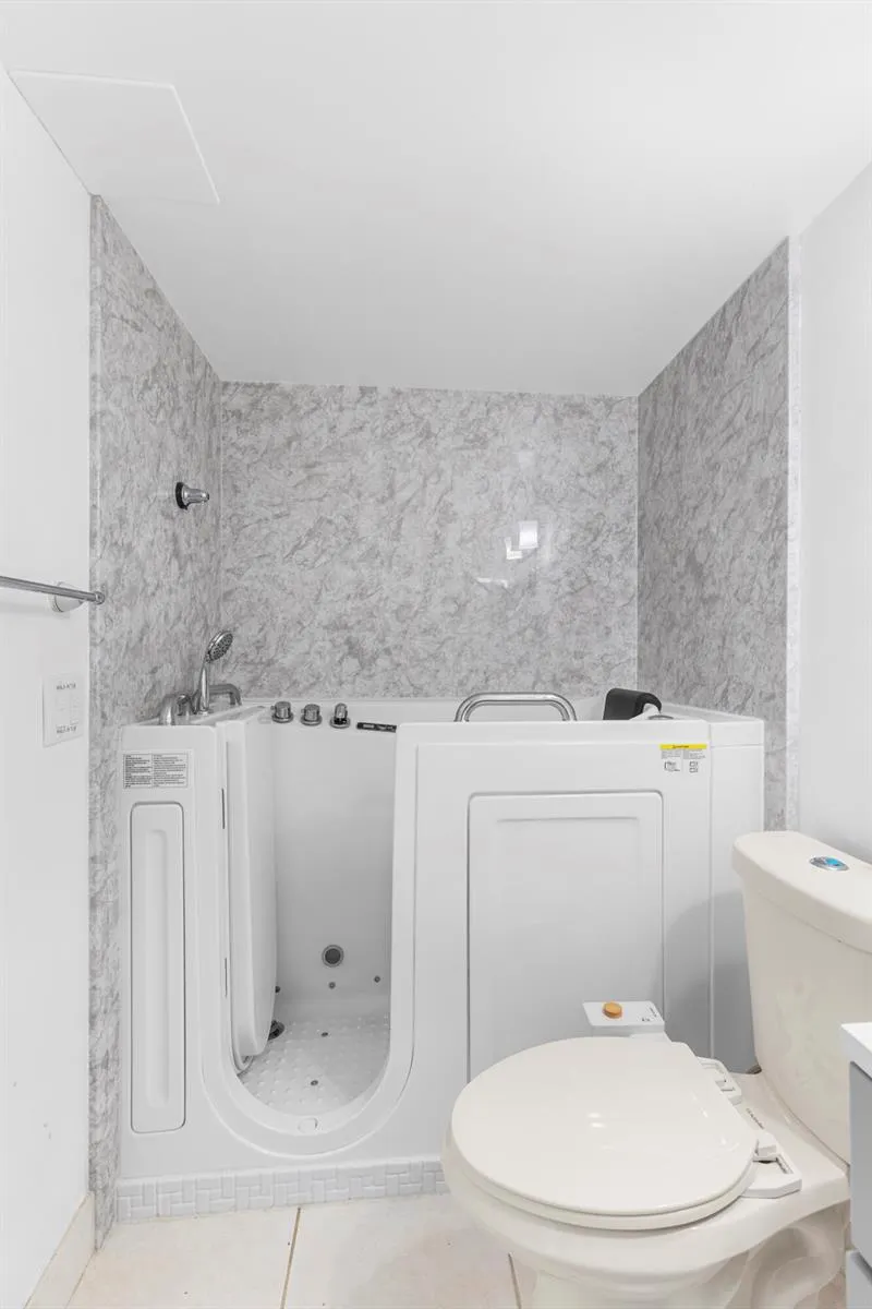418 Tilford T #418 Deerfield Beach, FL 33442