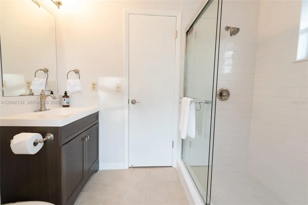 1085 INDIAN RIDGE TRL E Kissimmee, FL 34747