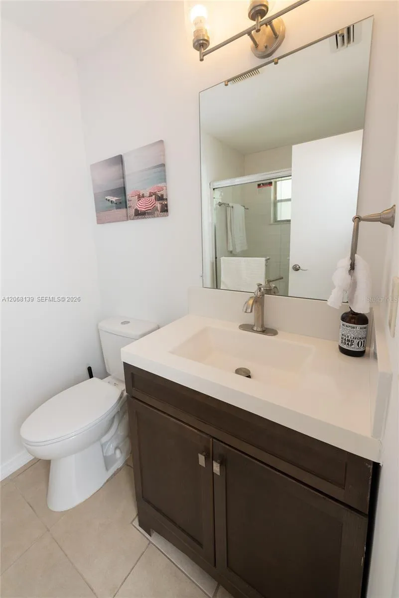 1085 INDIAN RIDGE TRL E Kissimmee, FL 34747
