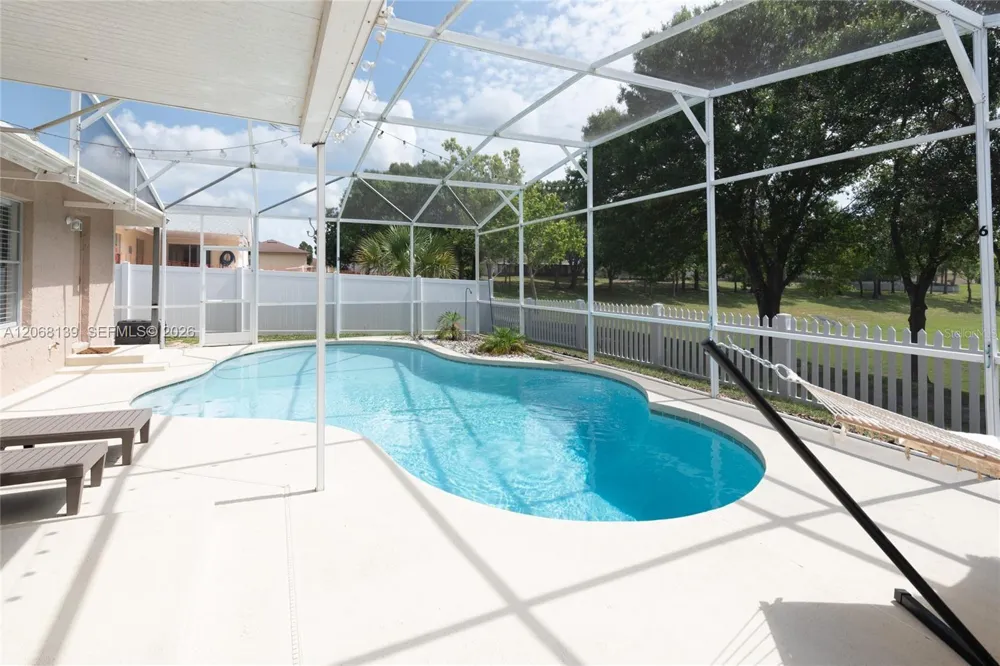1085 INDIAN RIDGE TRL E Kissimmee, FL 34747