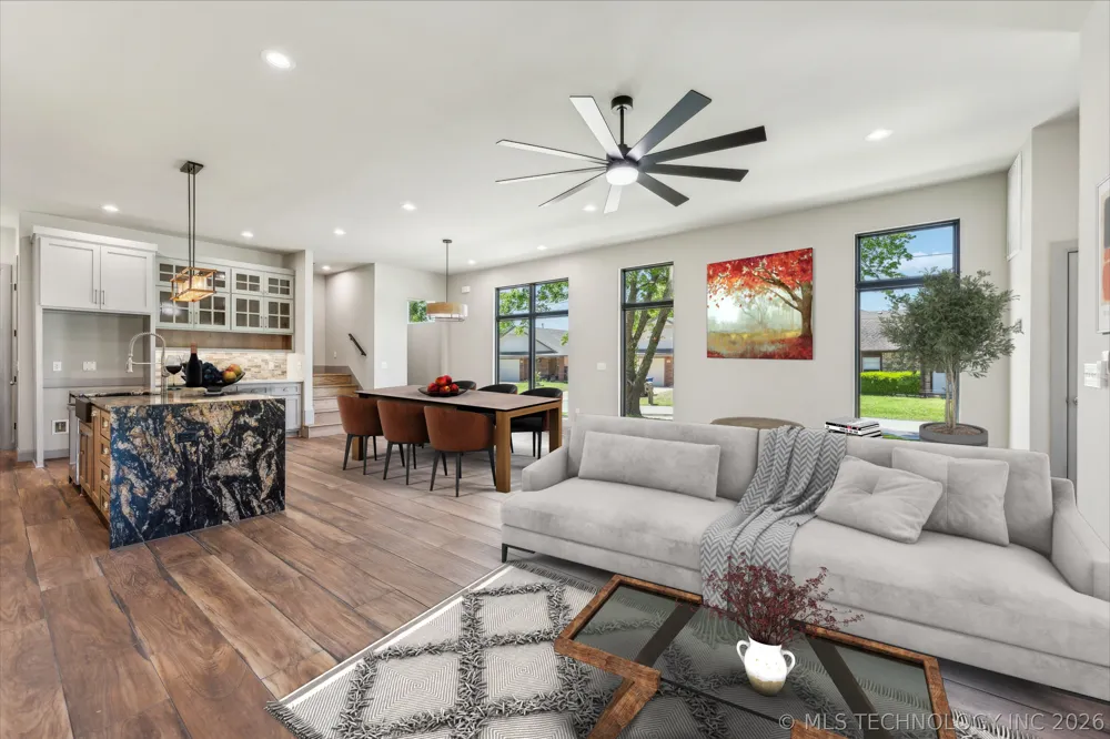 421 W Ft Worth Street Broken Arrow, OK 74012