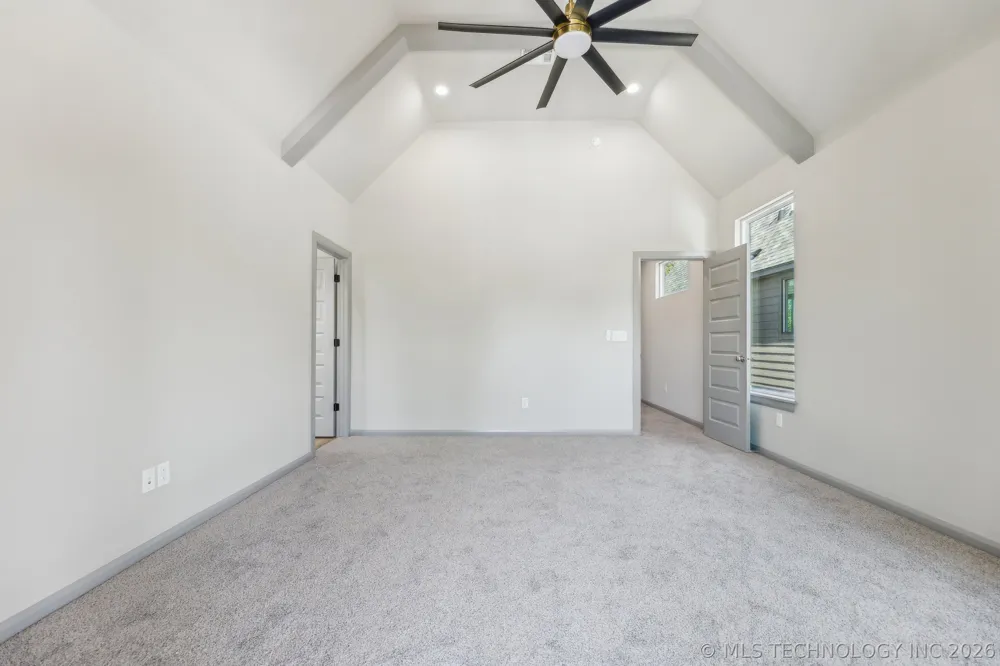 421 W Ft Worth Street Broken Arrow, OK 74012