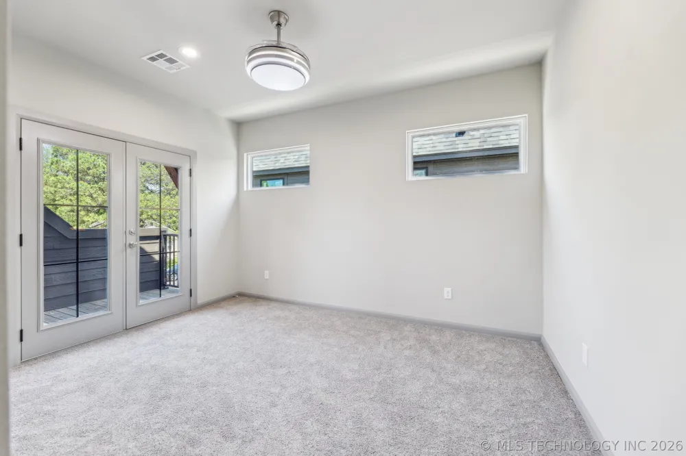 421 W Ft Worth Street Broken Arrow, OK 74012