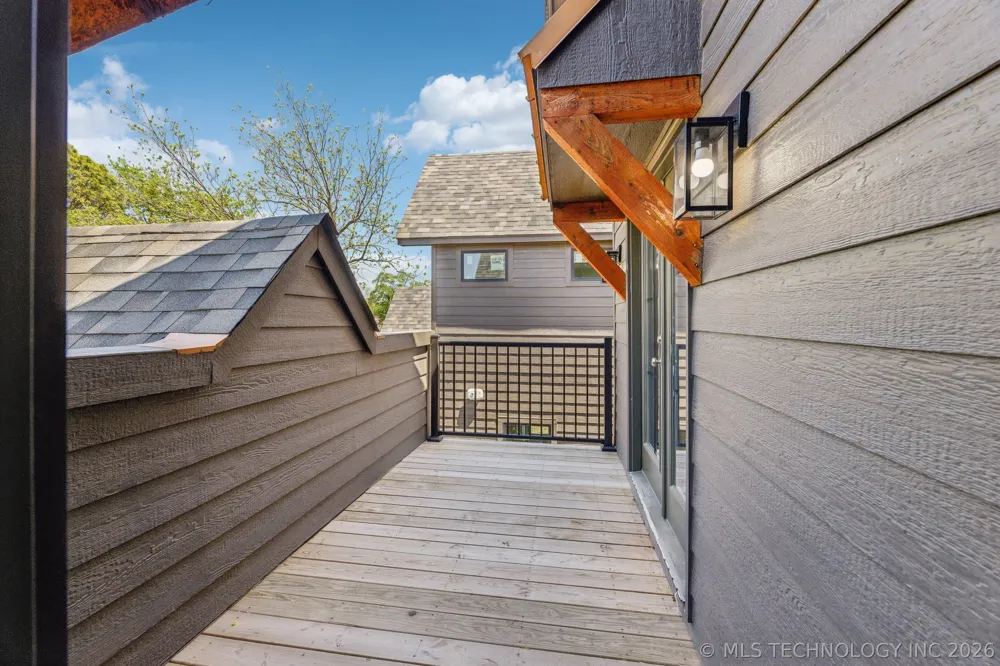 421 W Ft Worth Street Broken Arrow, OK 74012