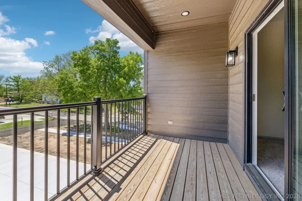 421 W Ft Worth Street Broken Arrow, OK 74012