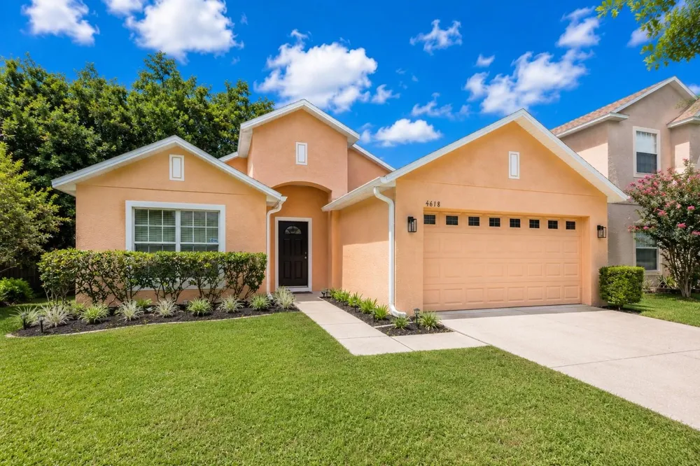 4618 AGUILA PLACE Orlando, FL 32826