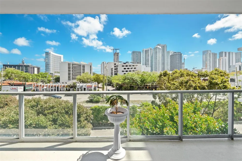 3470 E Coast Ave #H0302 Miami, FL 33137