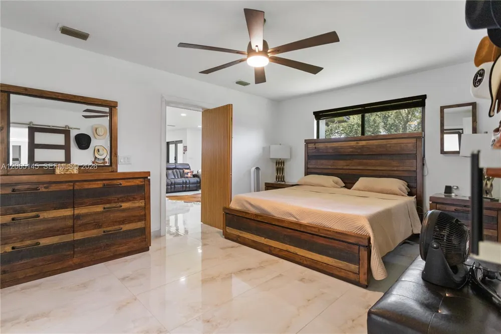 26480 SW 187th Ave Homestead, FL 33031