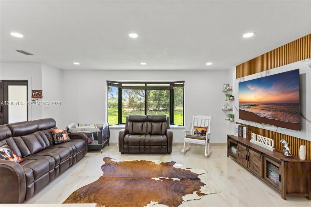 26480 SW 187th Ave Homestead, FL 33031