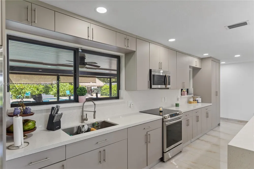 26480 SW 187th Ave Homestead, FL 33031