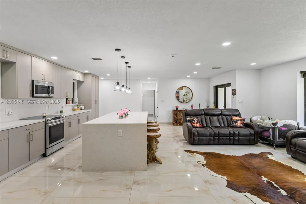26480 SW 187th Ave Homestead, FL 33031