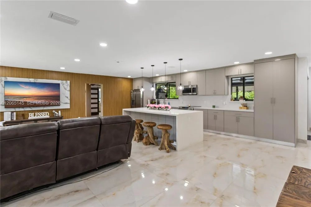 26480 SW 187th Ave Homestead, FL 33031