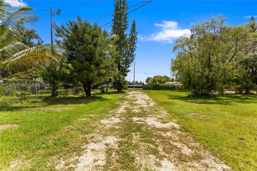 26480 SW 187th Ave Homestead, FL 33031