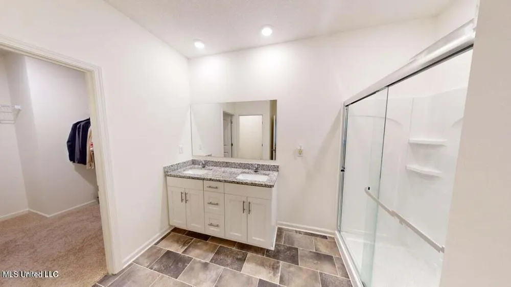 2427 Hyacinth Lane Hernando, MS 38632