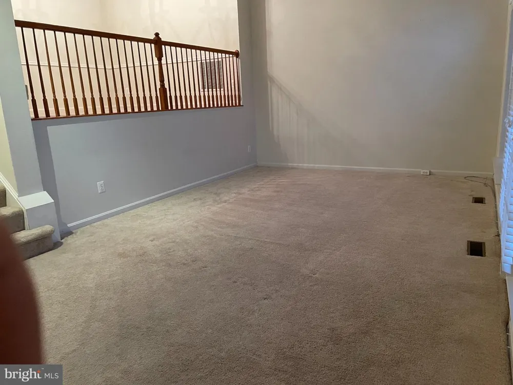 18405 SIERRA SPRINGS SQUARE Leesburg, VA 20176