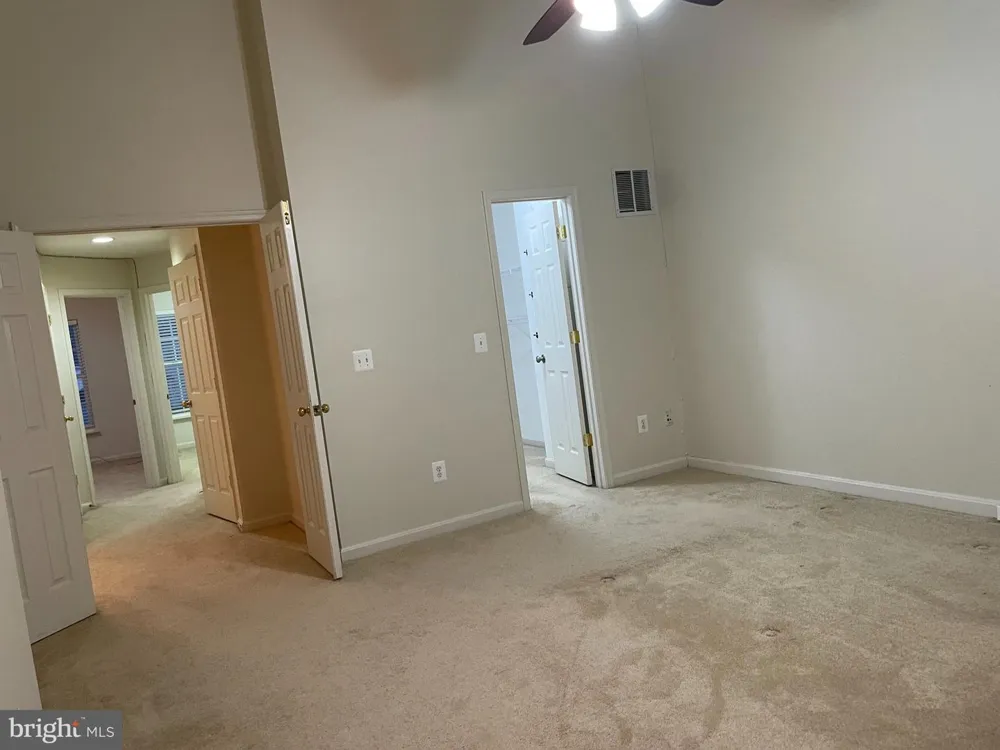 18405 SIERRA SPRINGS SQUARE Leesburg, VA 20176