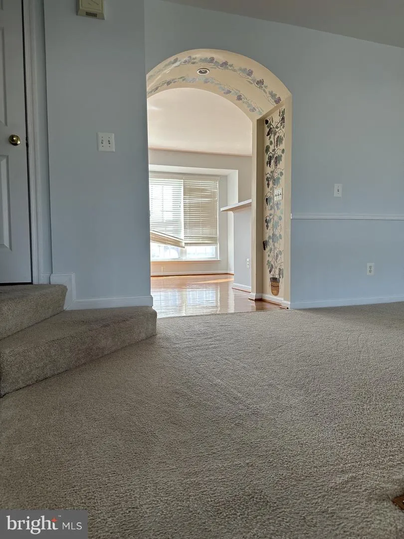 18405 SIERRA SPRINGS SQUARE Leesburg, VA 20176