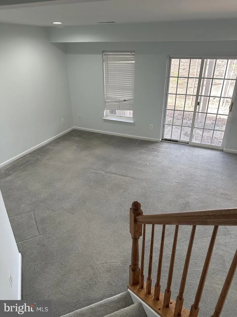 18405 SIERRA SPRINGS SQUARE Leesburg, VA 20176