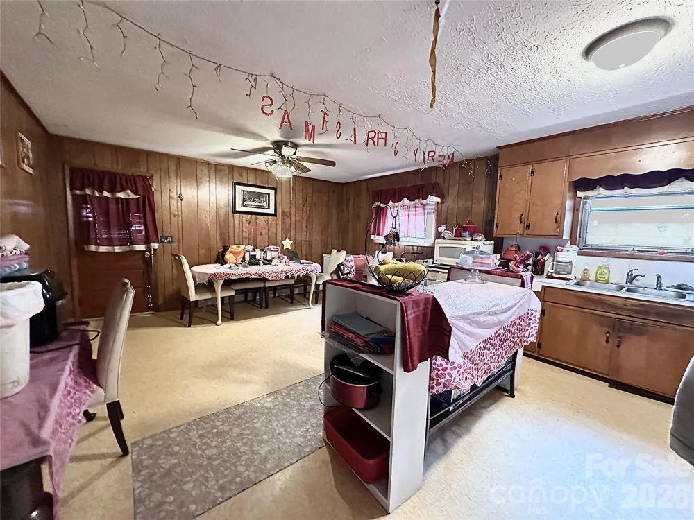 2687 Ellis Deal Avenue Valdese, NC 28690