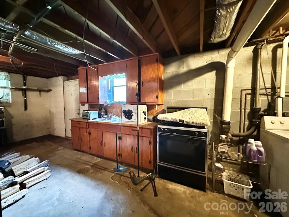 2687 Ellis Deal Avenue Valdese, NC 28690