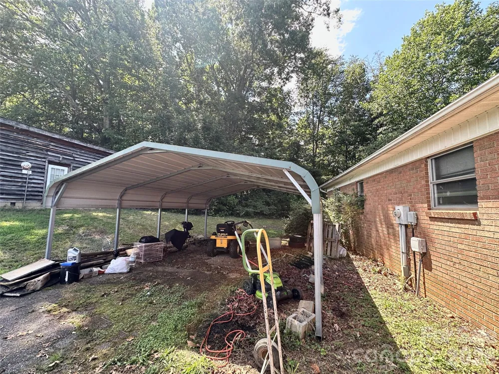 2687 Ellis Deal Avenue Valdese, NC 28690