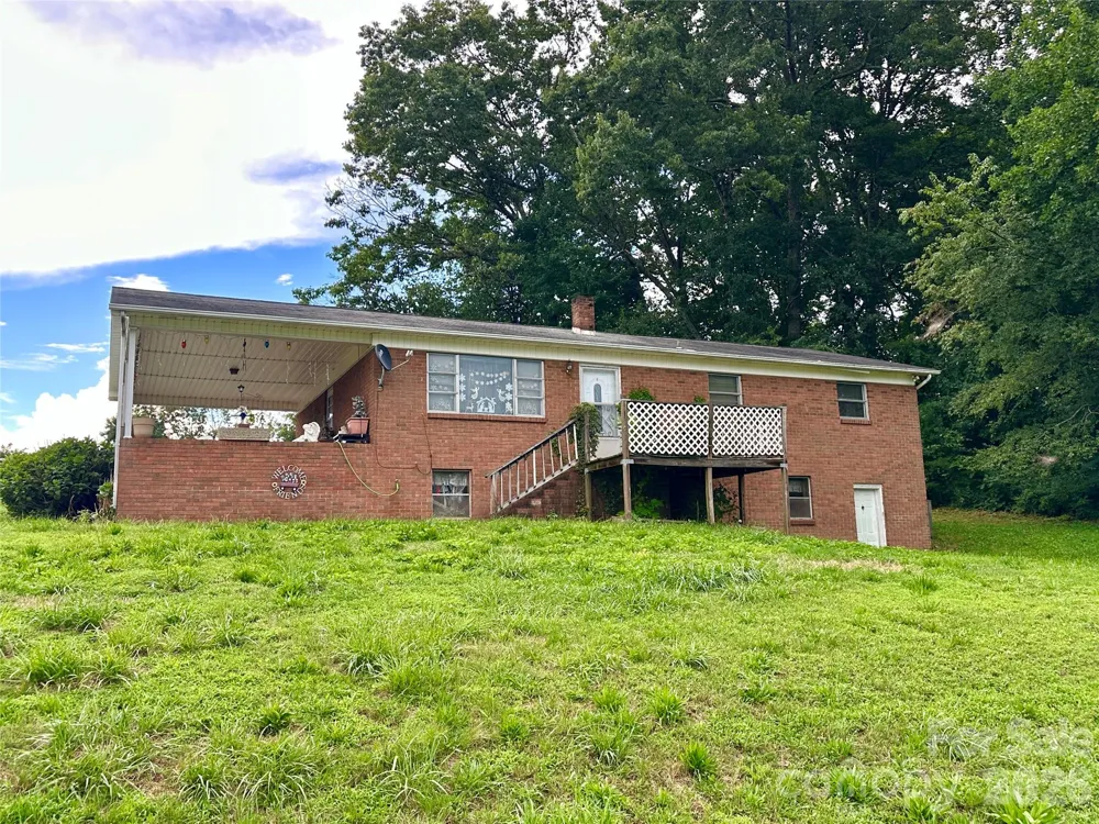 2687 Ellis Deal Avenue Valdese, NC 28690