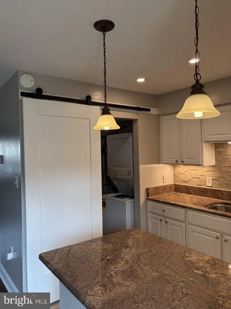 14709 ENDSLEY TURN Woodbridge, VA 22193
