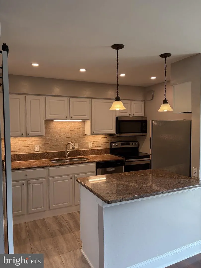 14709 ENDSLEY TURN Woodbridge, VA 22193