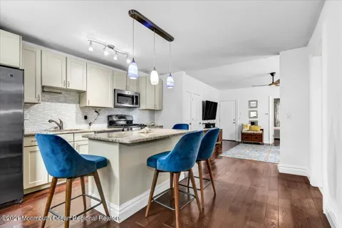506 Ludlow Avenue #WINTER only