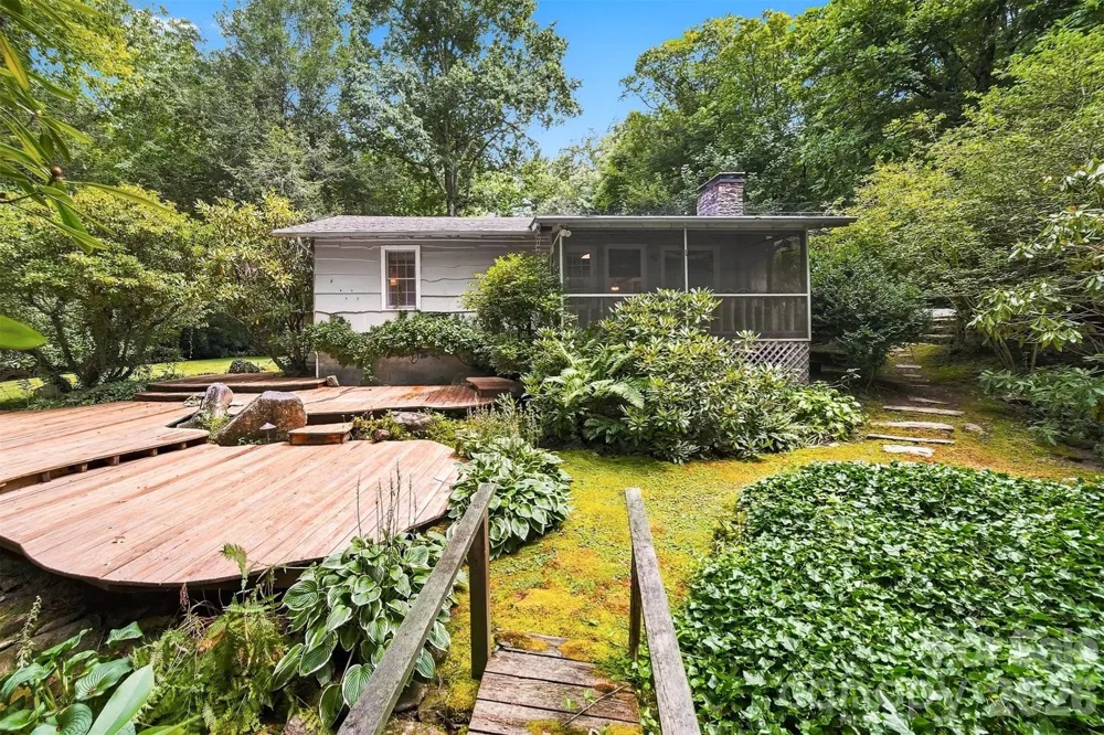 6354 Gingercake Road Newland, NC 28657