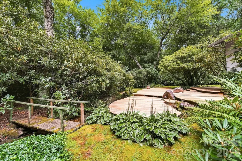 6354 Gingercake Road Newland, NC 28657