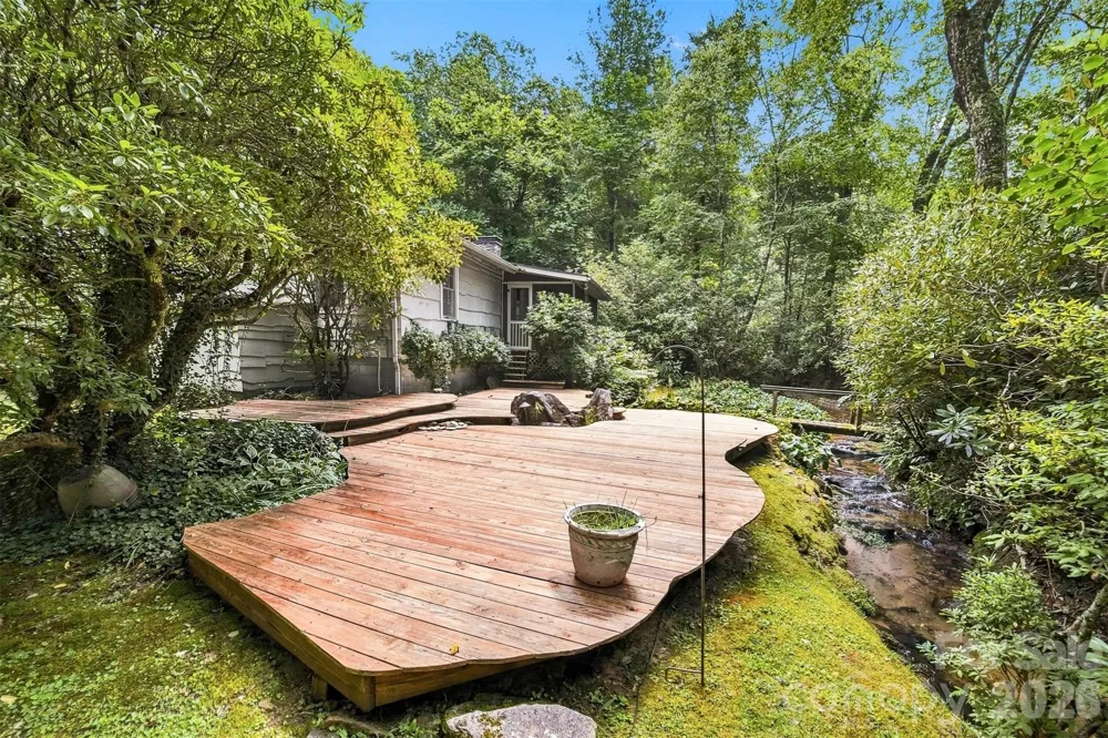 6354 Gingercake Road Newland, NC 28657