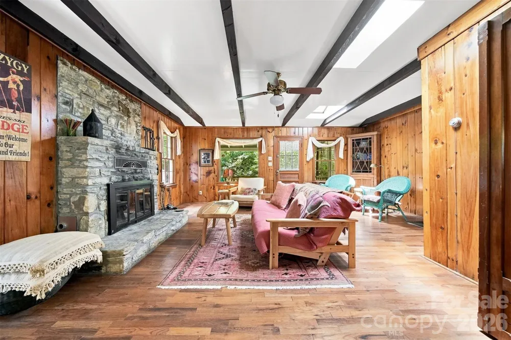6354 Gingercake Road Newland, NC 28657
