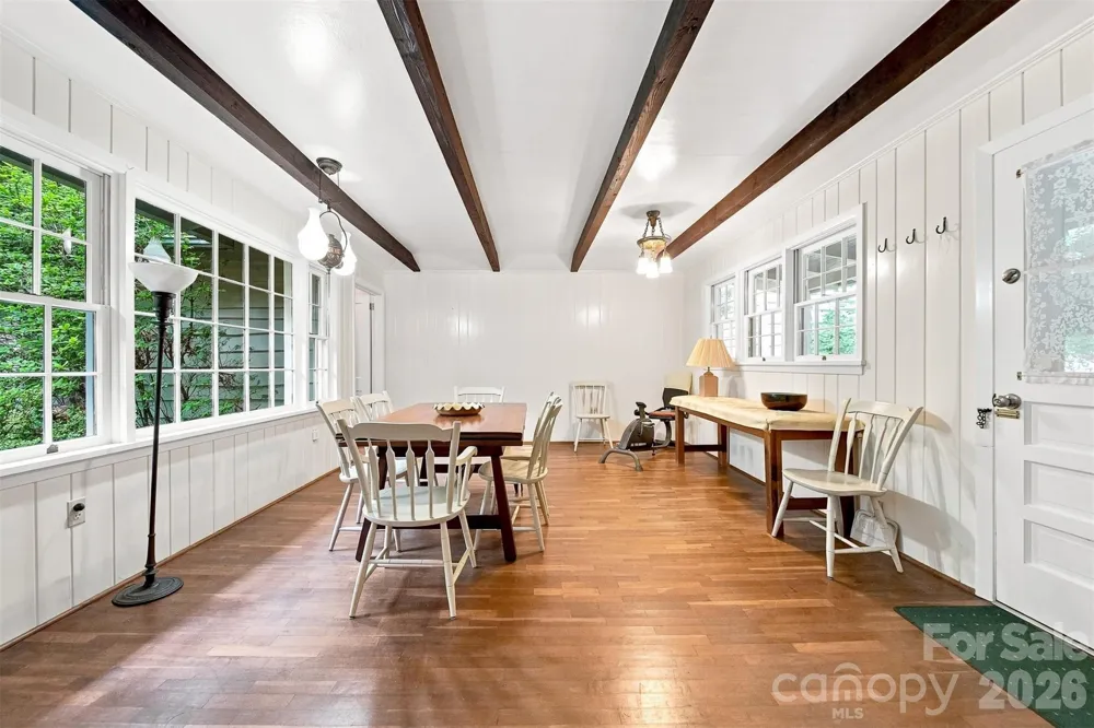 6354 Gingercake Road Newland, NC 28657