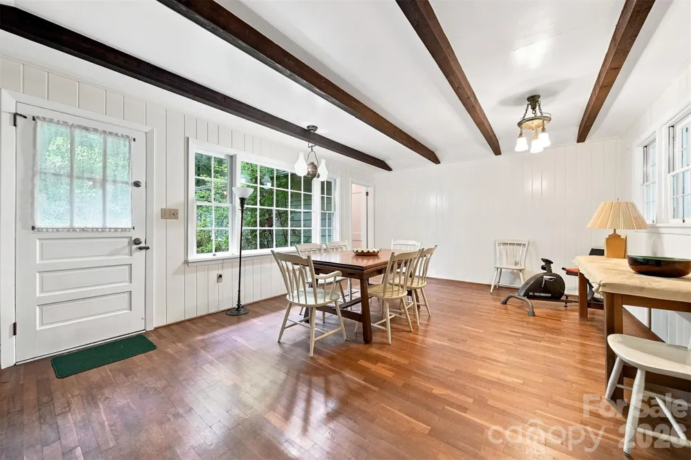 6354 Gingercake Road Newland, NC 28657