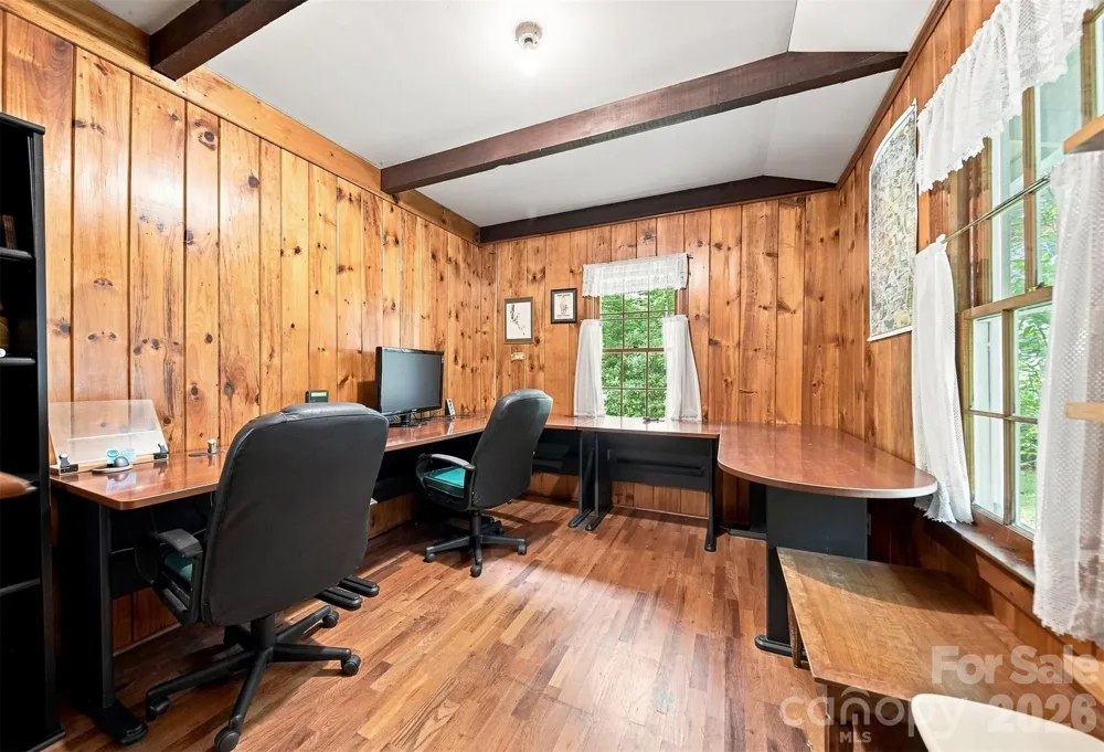 6354 Gingercake Road Newland, NC 28657
