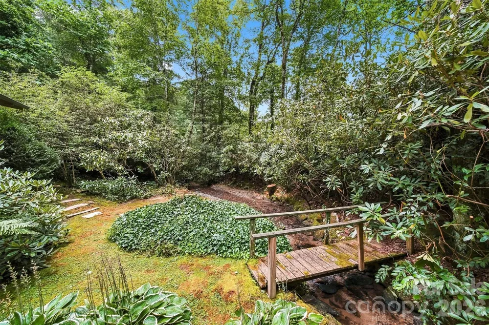 6354 Gingercake Road Newland, NC 28657