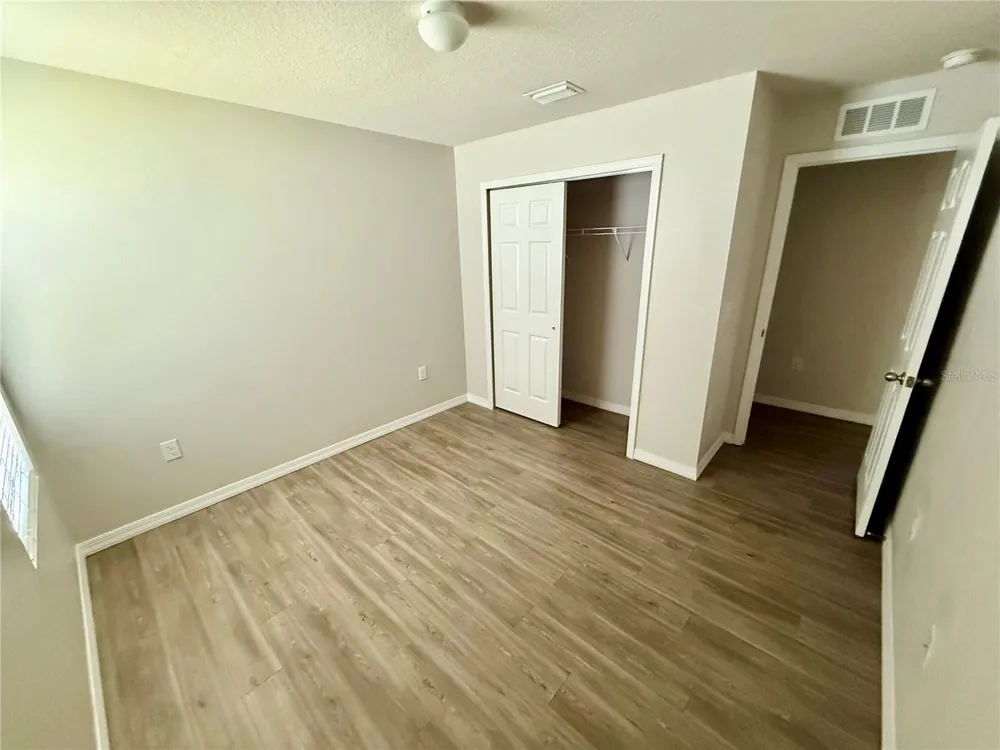 1127 GRAND CYPRESS COURT Jacksonville, FL 32221