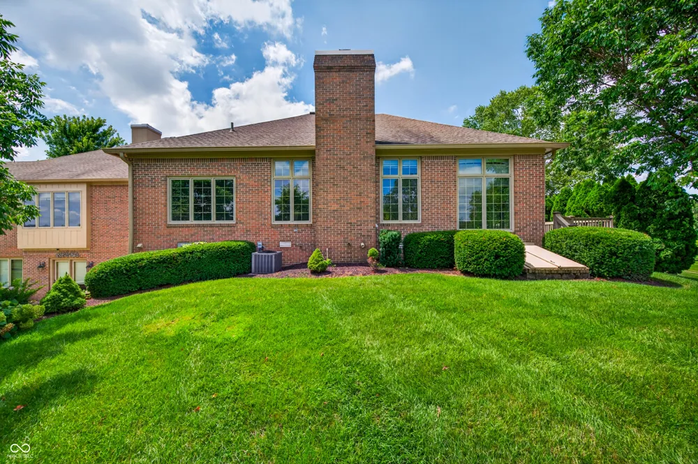 1514 Ashwood Court Greenwood, IN 46143
