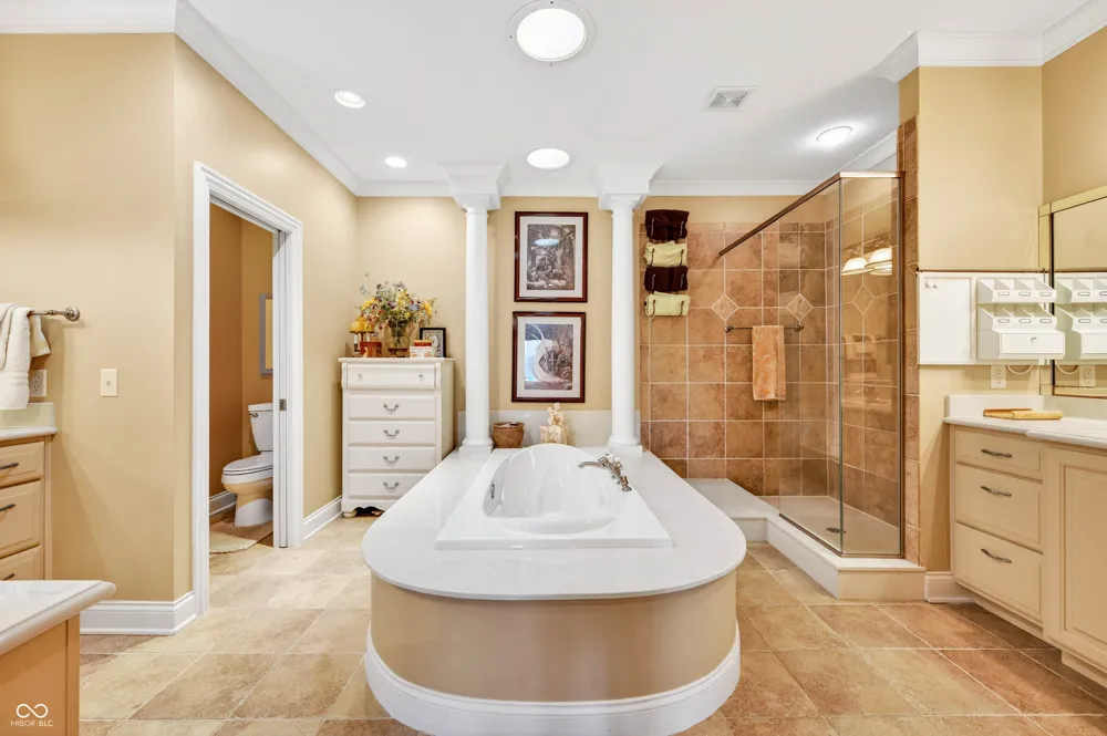 1514 Ashwood Court Greenwood, IN 46143