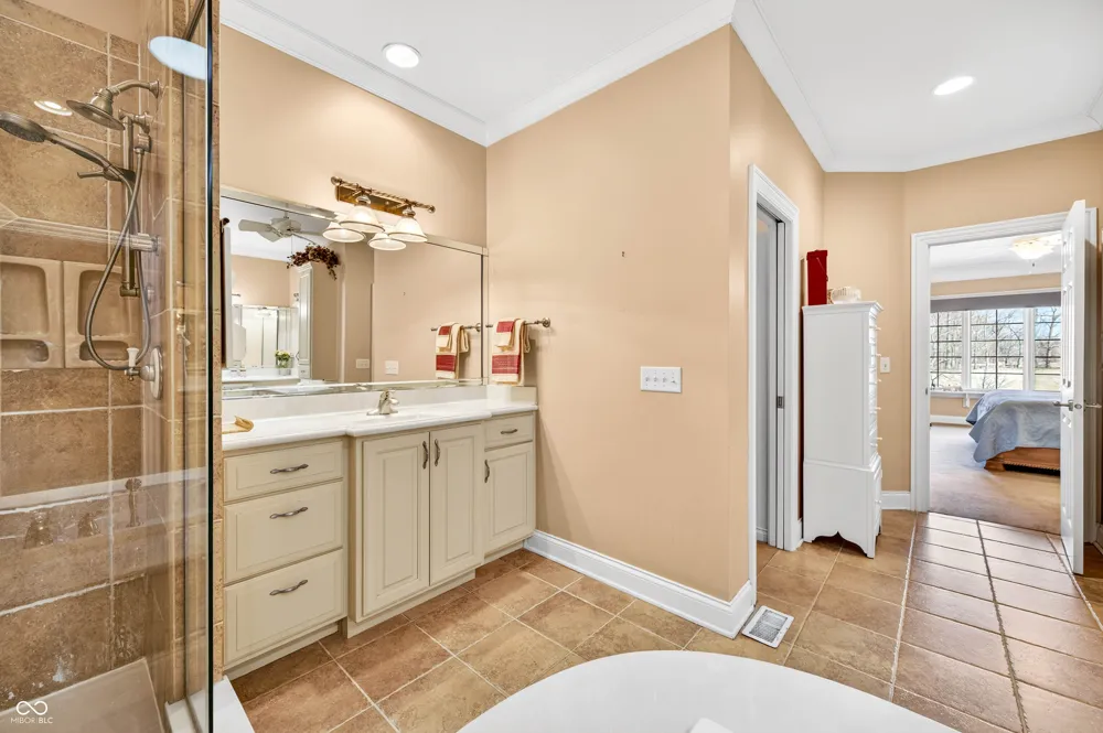 1514 Ashwood Court Greenwood, IN 46143