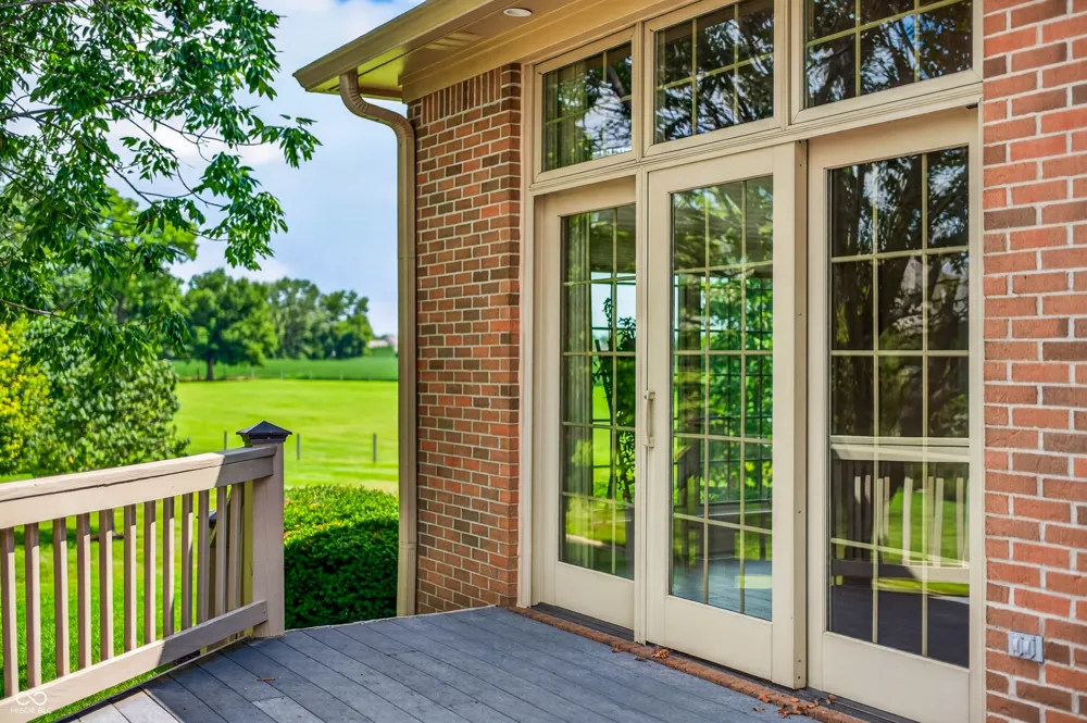 1514 Ashwood Court Greenwood, IN 46143