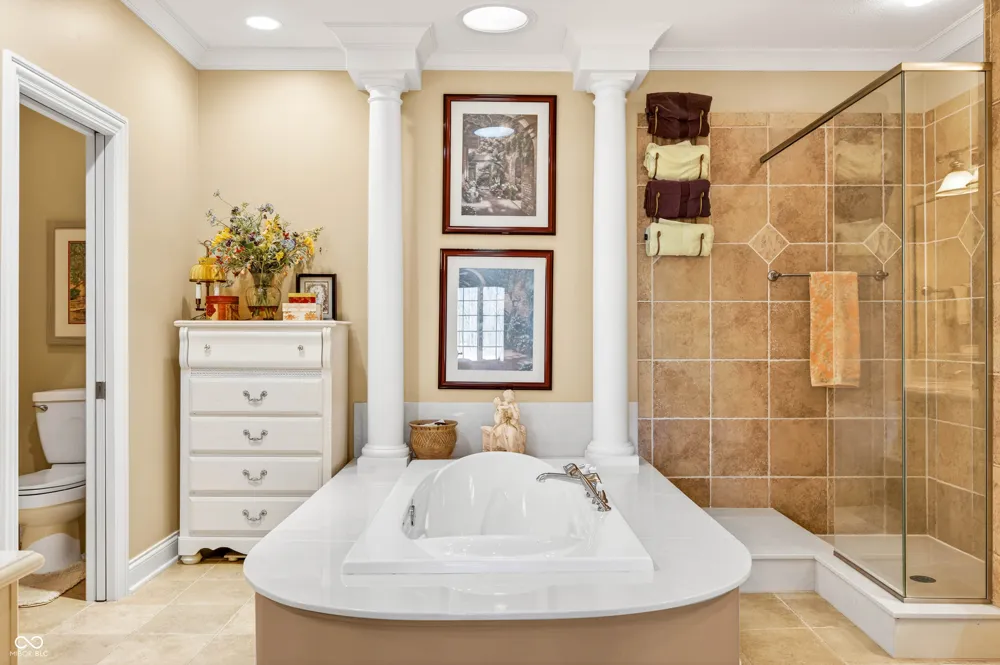 1514 Ashwood Court Greenwood, IN 46143